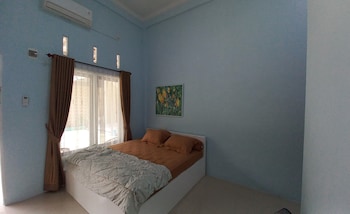 oyo 92701 jasmine house syariah
