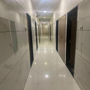 hotel royal residency