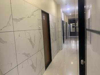 hotel royal residency