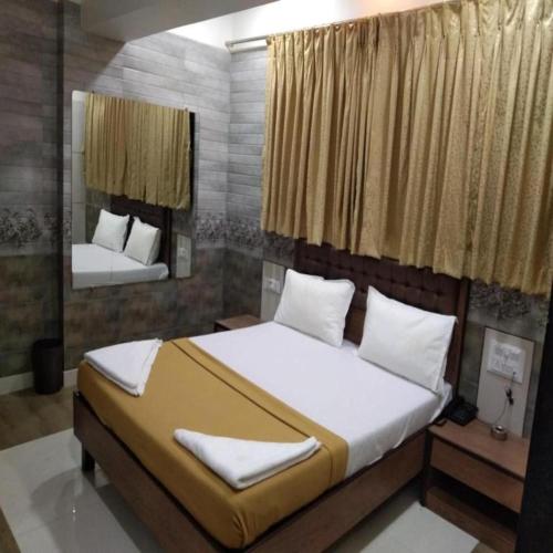 hotel royal residency
