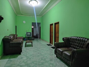 oyo 92724 penginapan syariah al syifa