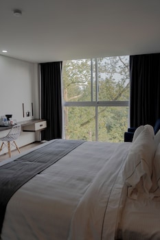 hotel balcon del parque