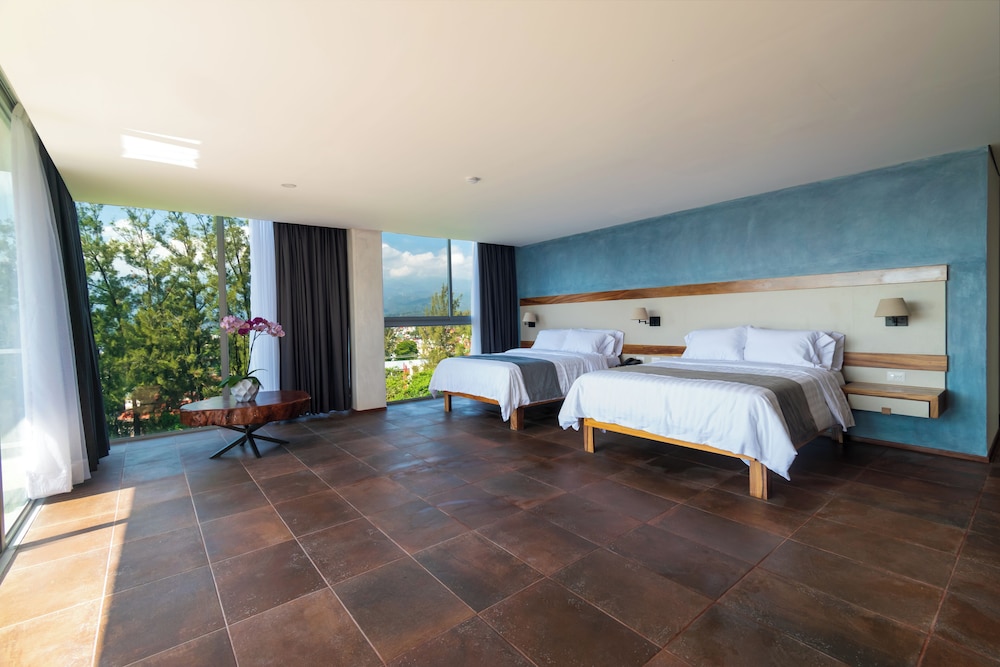 hotel balcon del parque