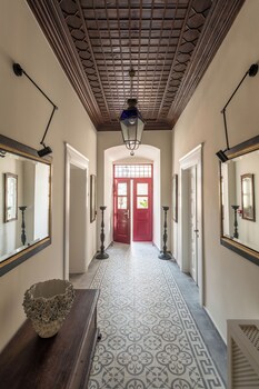 fos hydra residence