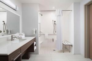 home2 suites by hilton albuquerque airport