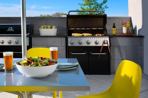 home2 suites by hilton albuquerque airport