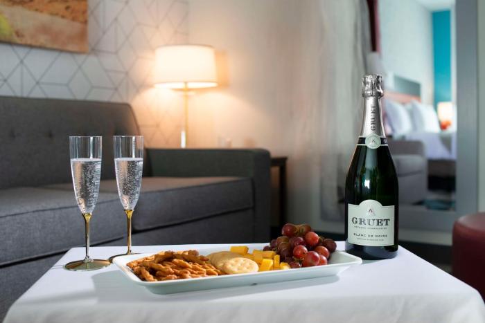 home2 suites by hilton albuquerque airport