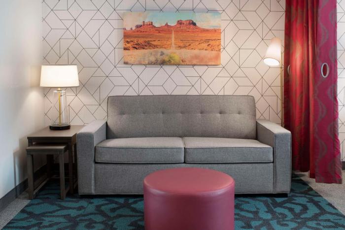 home2 suites by hilton albuquerque airport