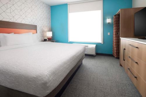 home2 suites by hilton albuquerque airport