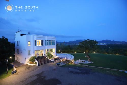 the south dawn