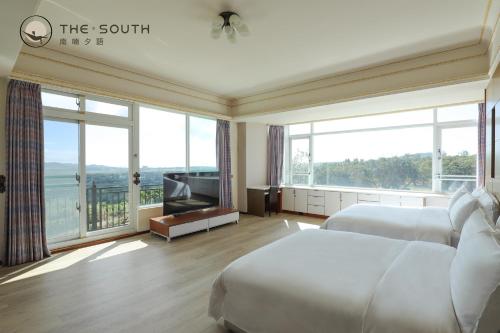 the south dawn