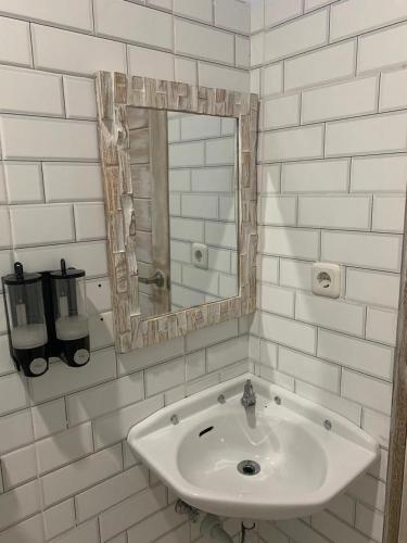 rumah marta ceningan island