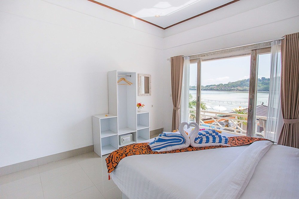 rumah marta ceningan island