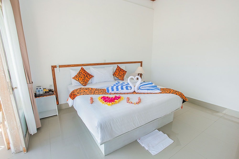 rumah marta ceningan island