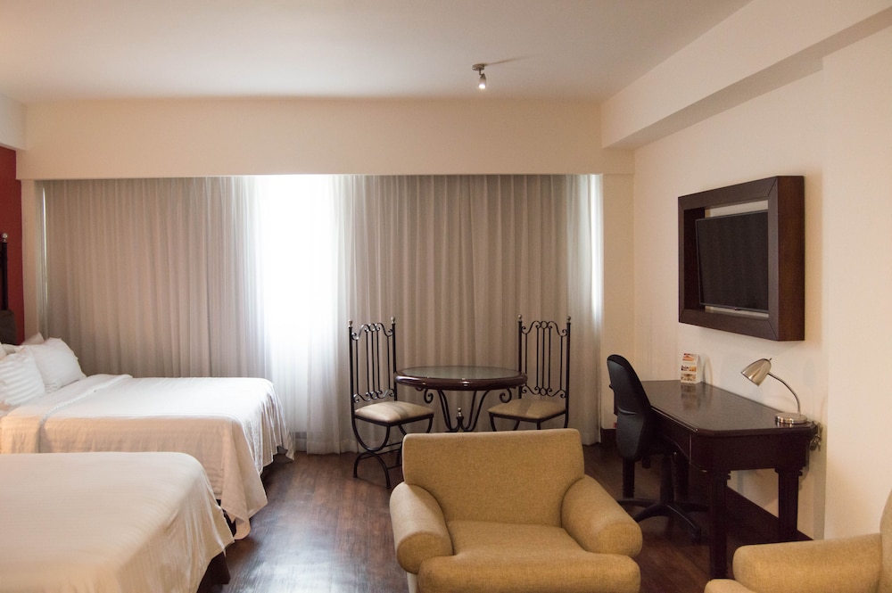 holiday inn hotel and suites guadalajara centro historico by ihg