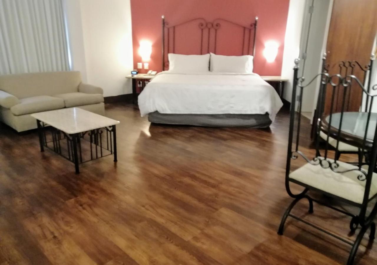 holiday inn hotel and suites guadalajara centro historico by ihg