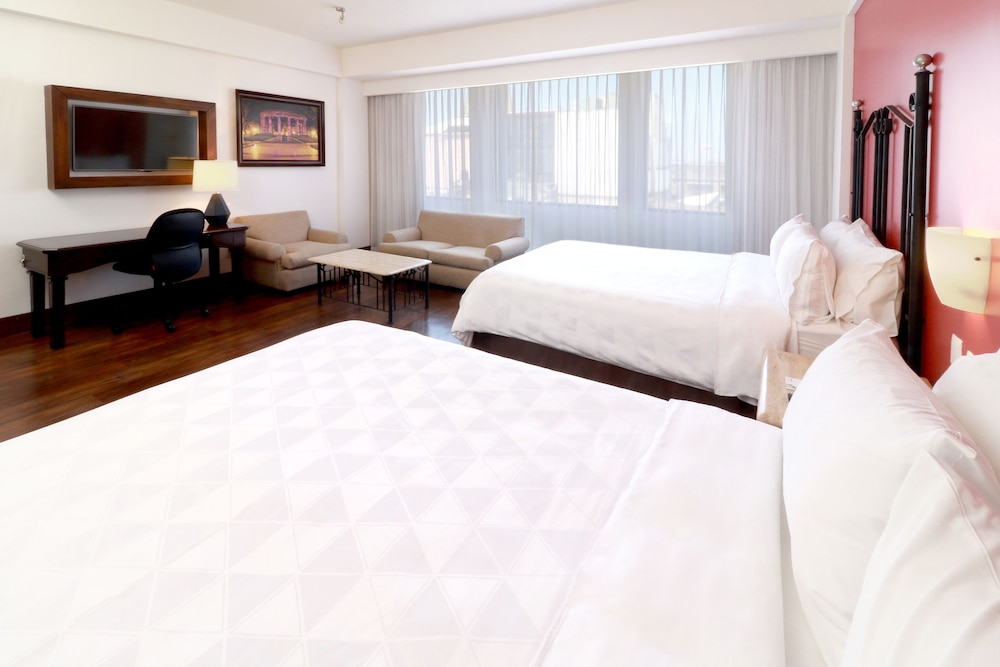holiday inn hotel and suites guadalajara centro historico by ihg
