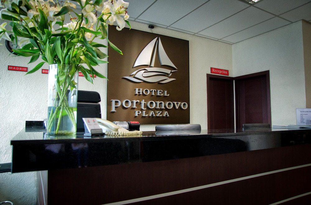 hotel portonovo plaza centro