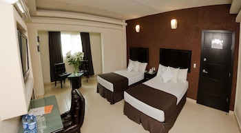 hotel portonovo plaza centro