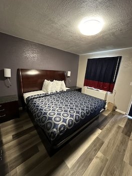 economy inn