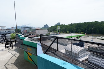 leisure hostel