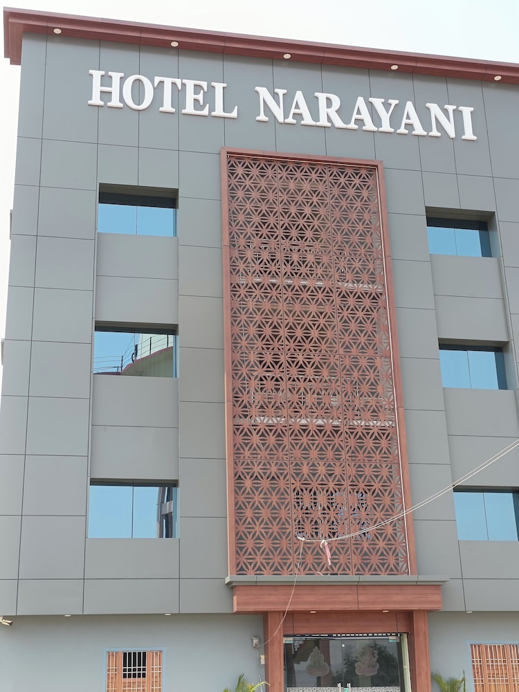 hotel narayani