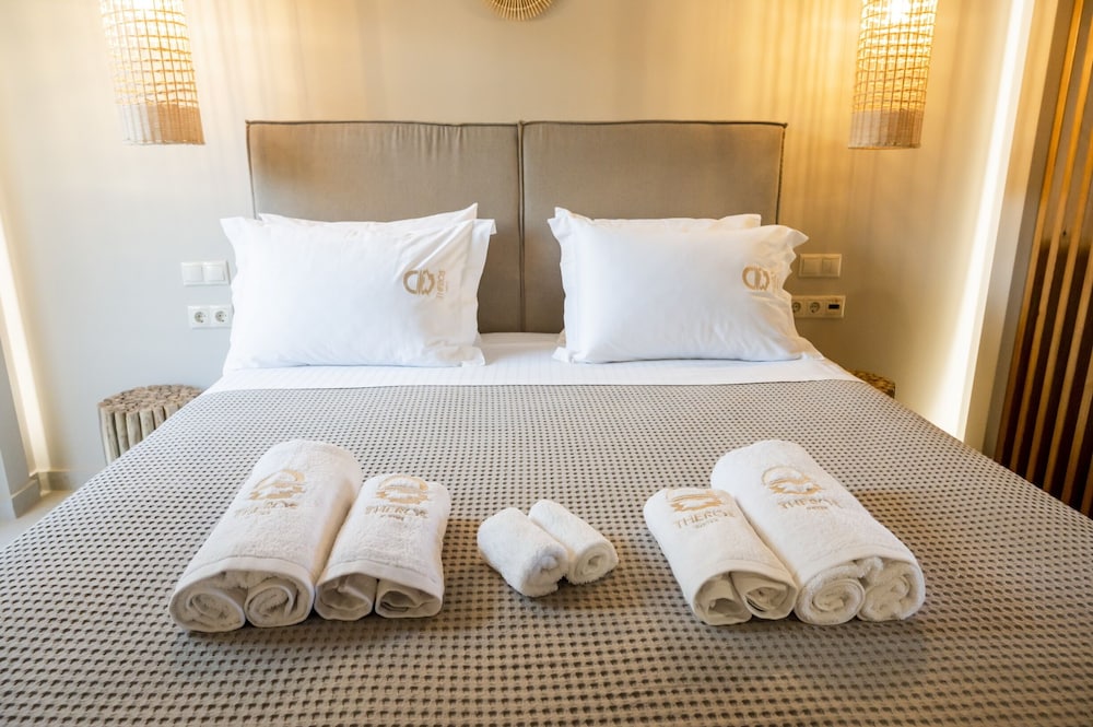 theros suites