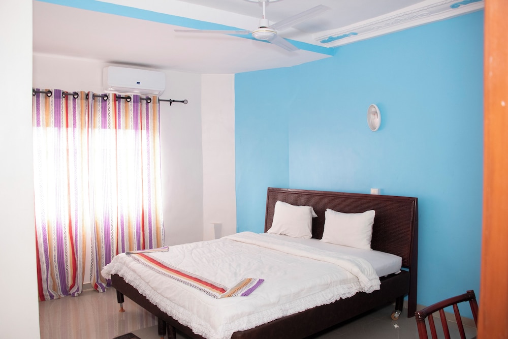 alafia hotel ketou