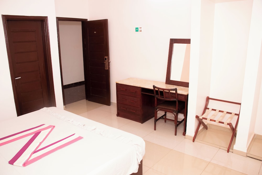 alafia hotel ketou