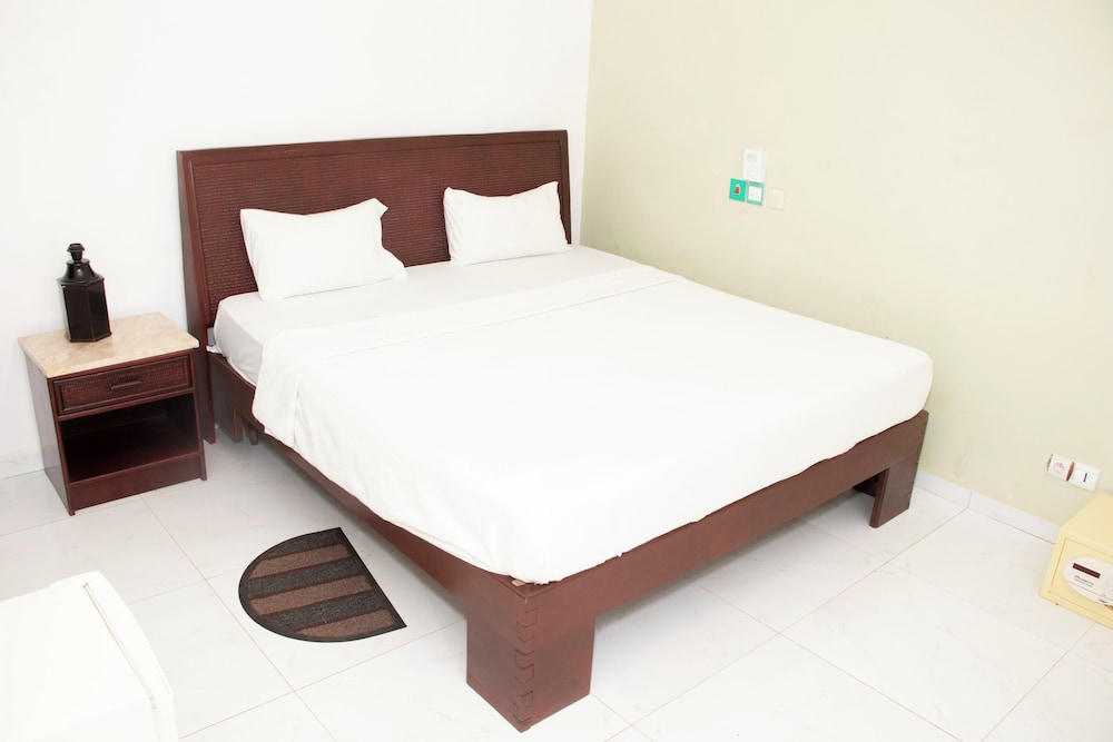 alafia hotel ketou