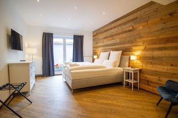 schiefer suite hotel and apartment