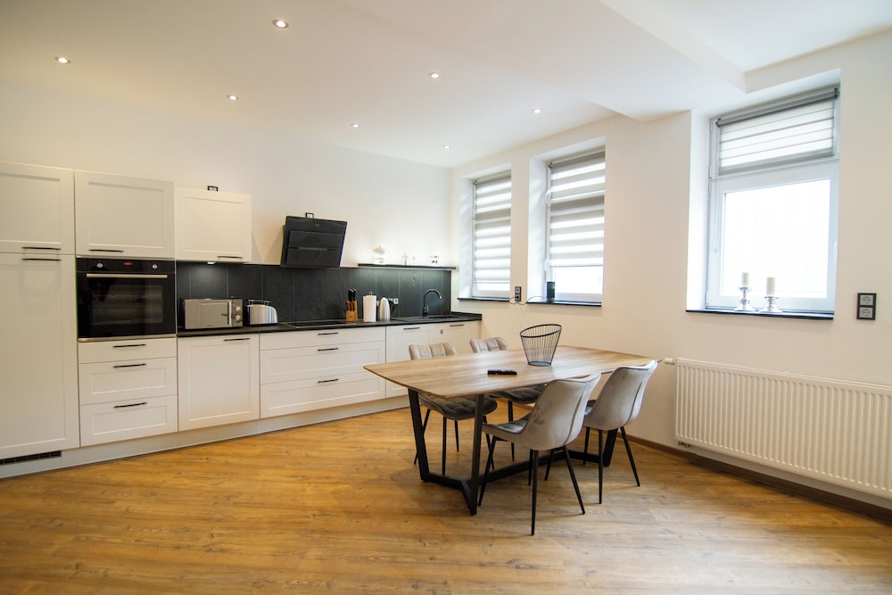 schiefer suite hotel and apartment