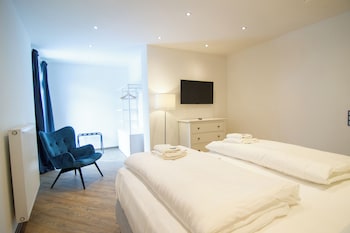 schiefer suite hotel and apartment