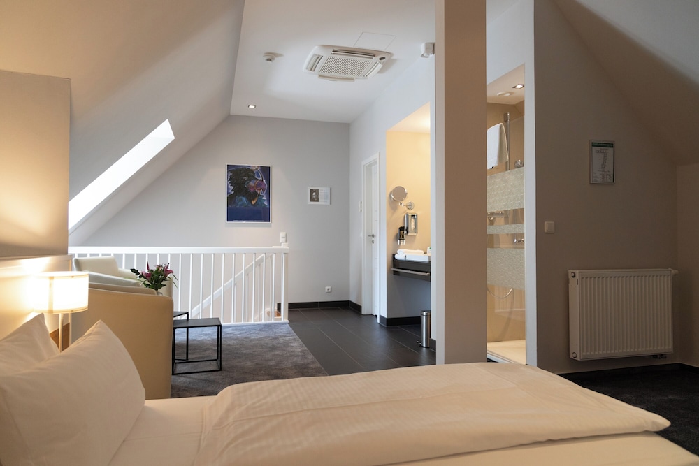 schiefer suite hotel and apartment