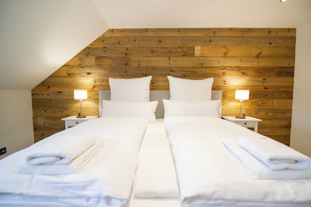 schiefer suite hotel and apartment