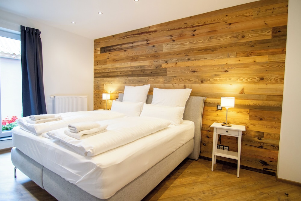 schiefer suite hotel and apartment