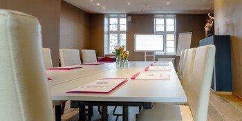 schiefer suite hotel and apartment