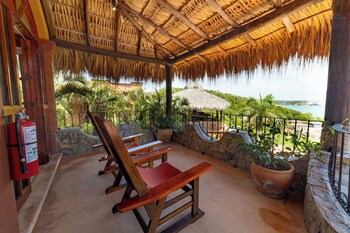 santa maria huatulco