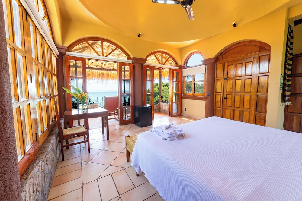 santa maria huatulco