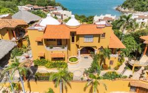 santa maria huatulco