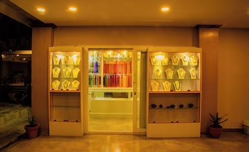 majheri resort and spa