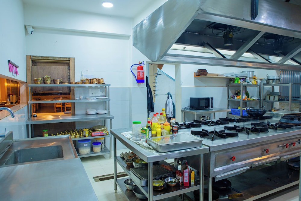 majheri resort and spa