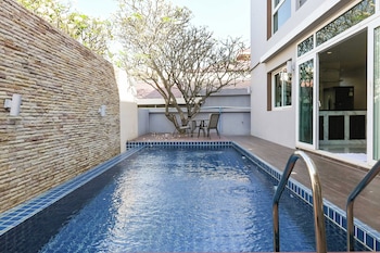 golden sea pool villa hua hin