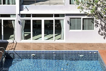 golden sea pool villa hua hin