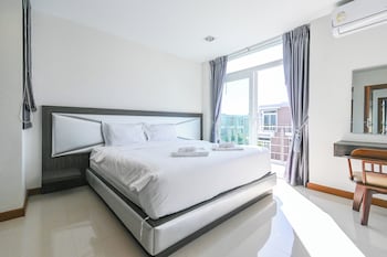 golden sea pool villa hua hin