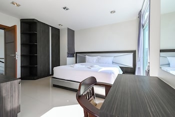 golden sea pool villa hua hin