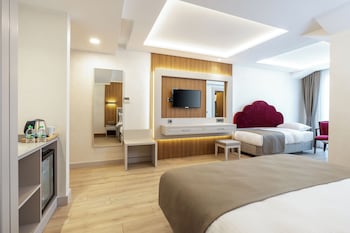 carina gold hotel