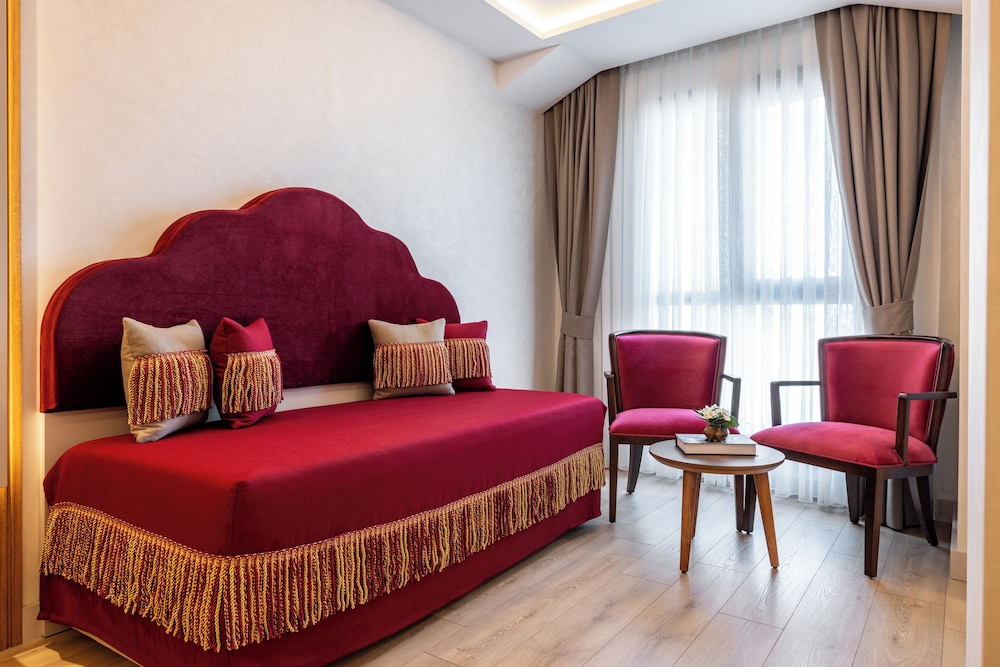 carina gold hotel