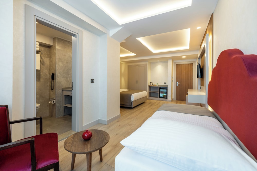 carina gold hotel