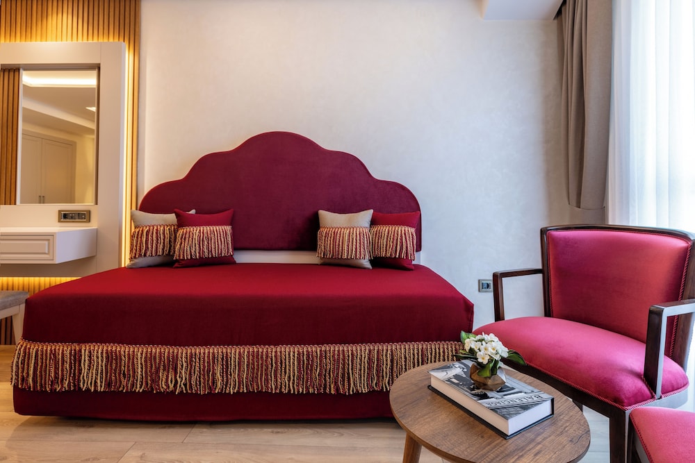 carina gold hotel
